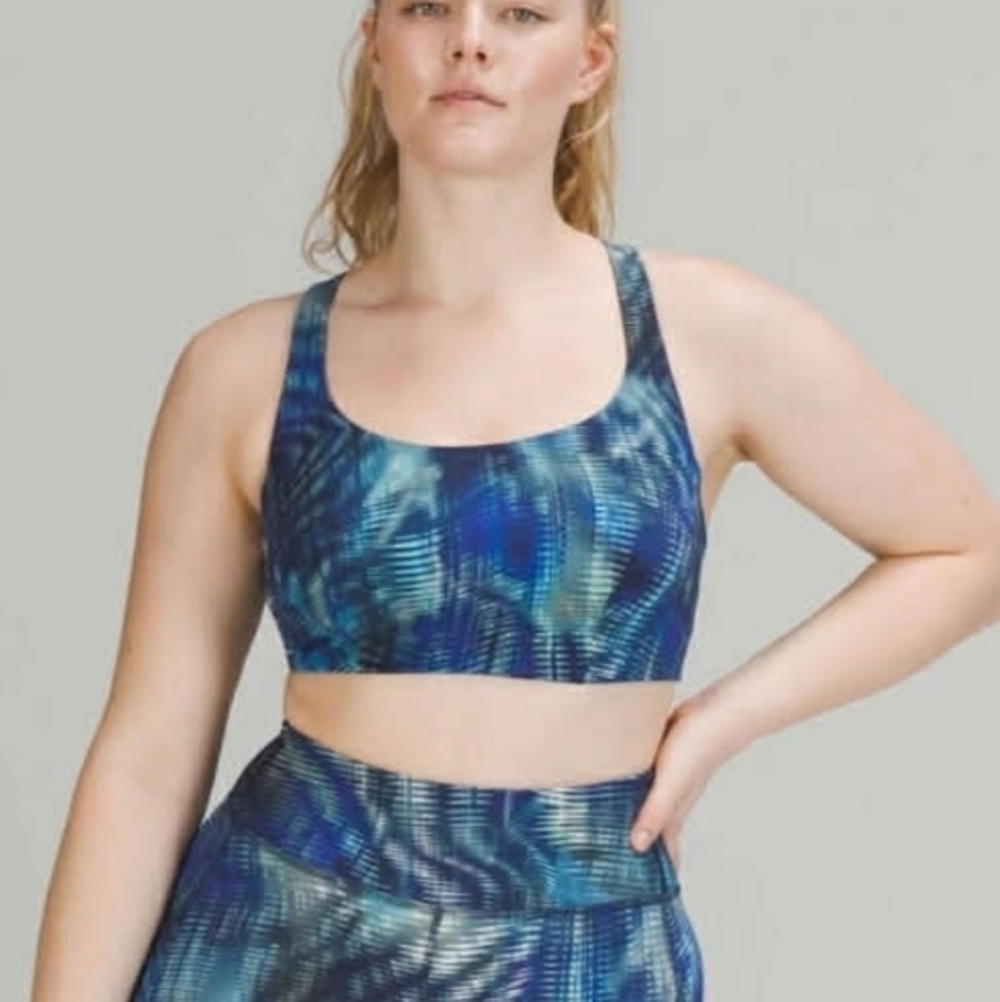 Lululemon Wunder Train Bra *Medium Support, C/D Cup - Size 8